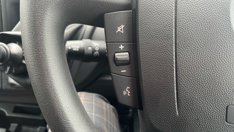 Vauxhall Movano 3500 L3 Diesel Fwd 2.2 Turbo D 140ps H2 Van Prime